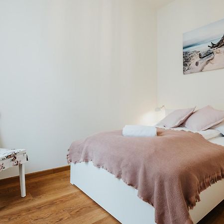 Appartamento Sight Main Square & Main Train Station & Planty Cracovia Esterno foto
